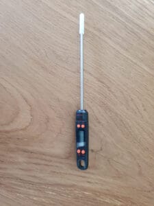 Fleischthermometer mit Kappe