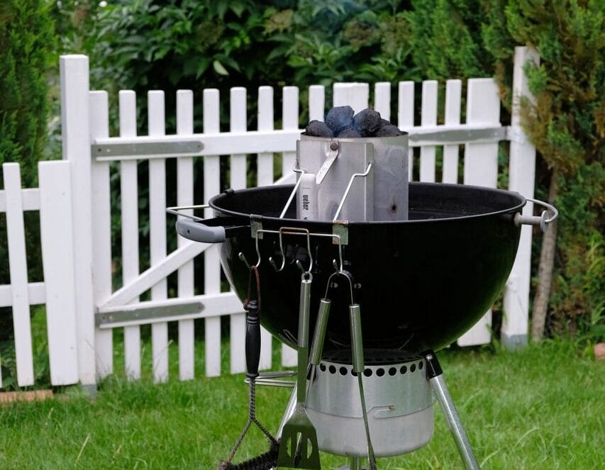 Kugelgrill Anzündkamin